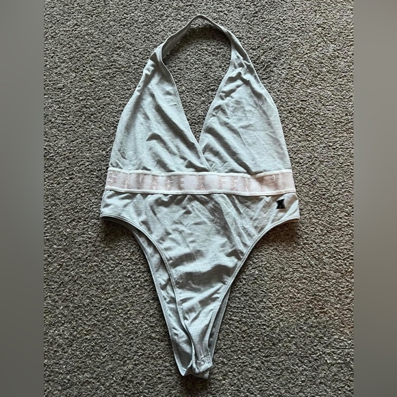 Savage x fenty large bodysuit - Picture 4 of 7